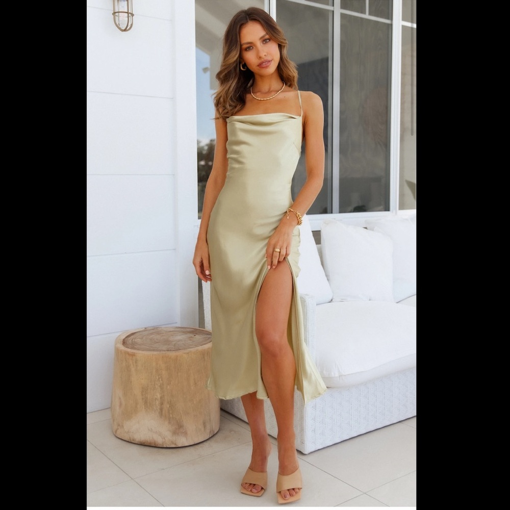 Hello Molly Drinks on Me Midi - XS NWT